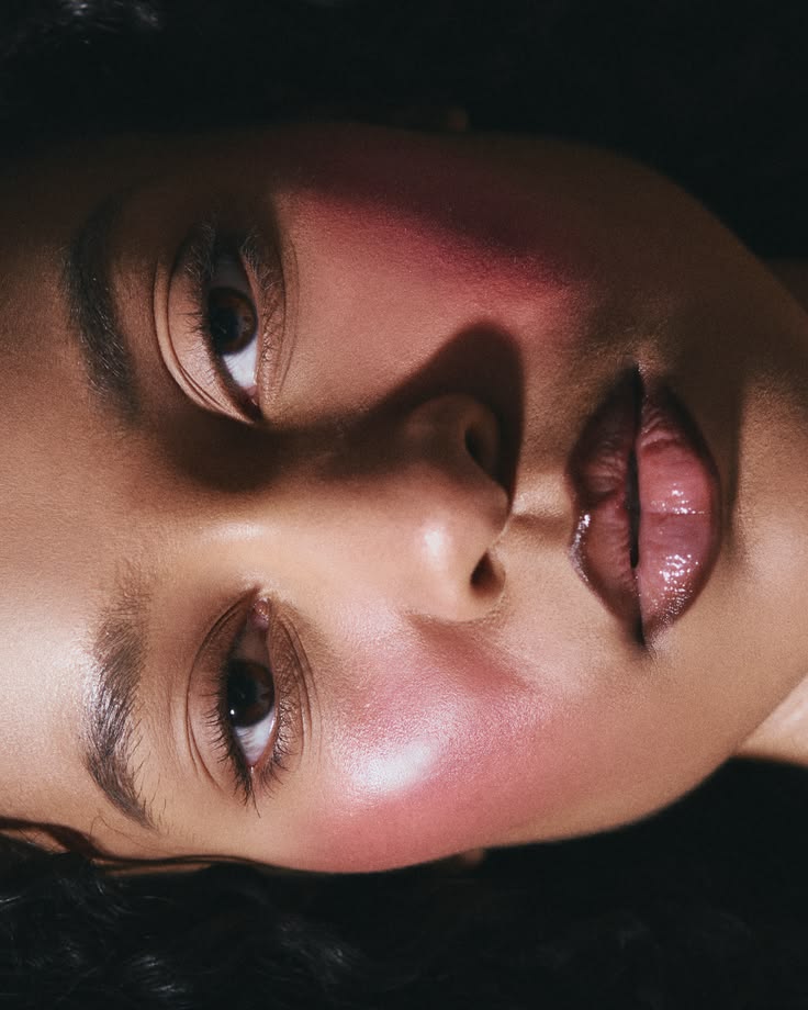 The Summer Makeup Mistakes That Are Ruining Your Base