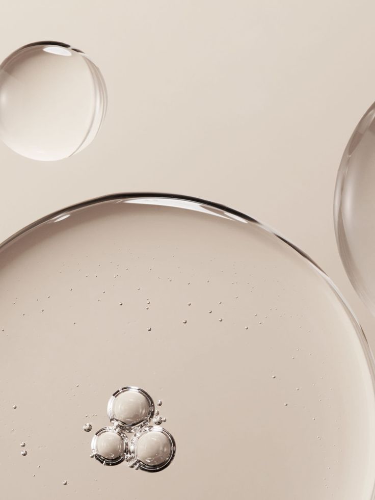 Why Niacinamide Is Your Best Friend for Oily Skin In Summer