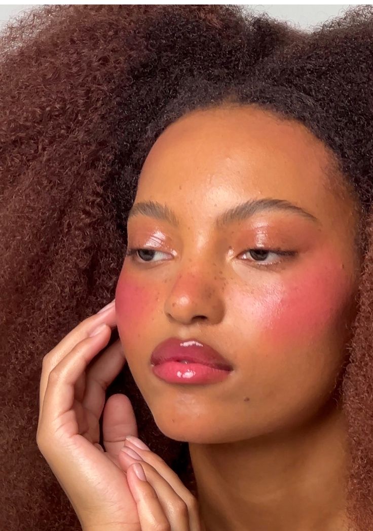 How to Stop Your Foundation Sliding Off in Humid Weather